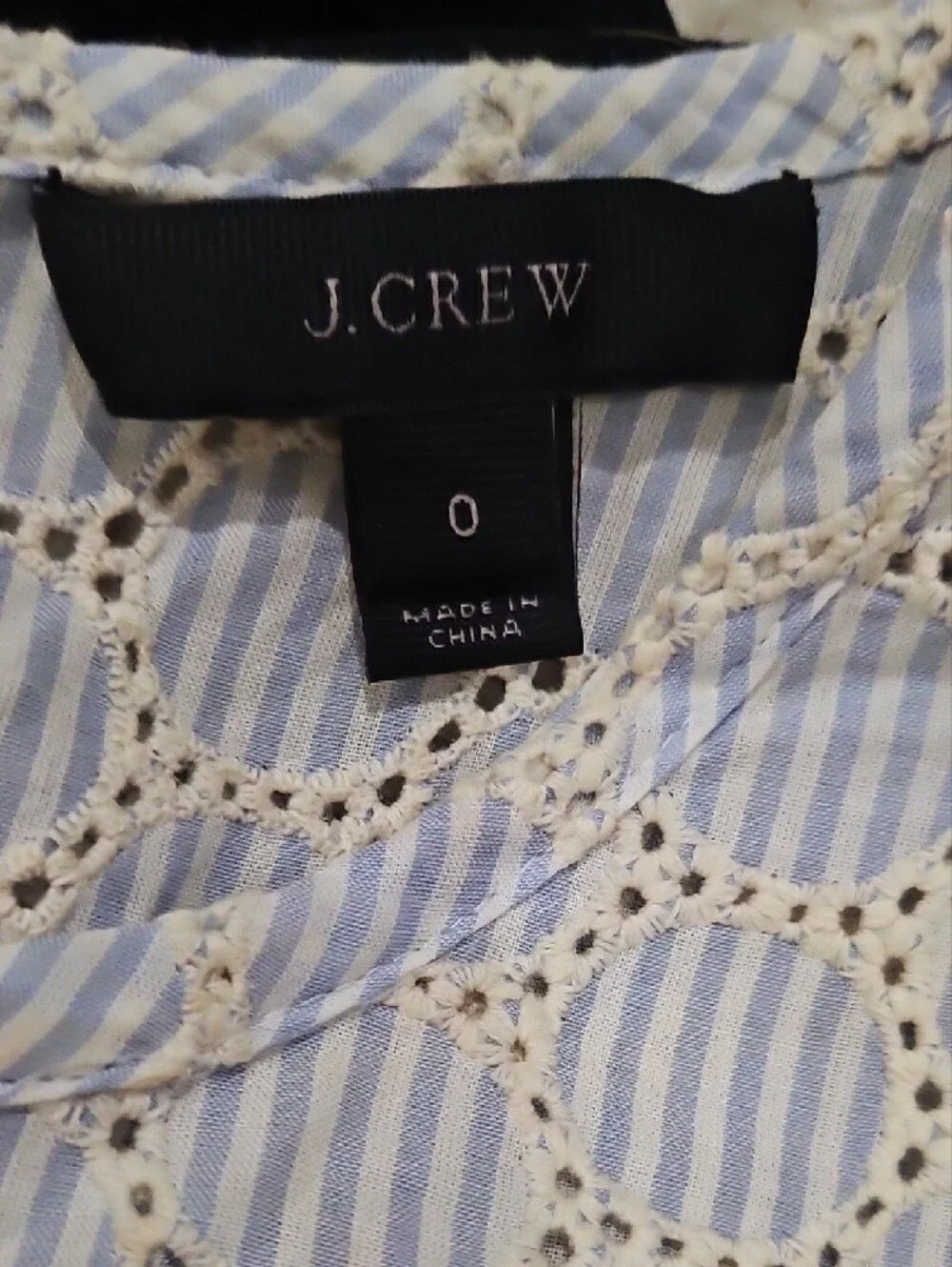 J.Crew Seersucker Circle Eyelet Ribbon-Tie Blouse Size 0
